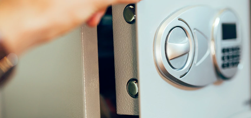 Fingerprint Safe Openers in Ione, CA